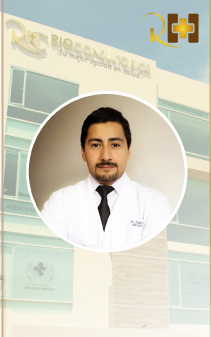 dr andres vinelli urologo en riobamba